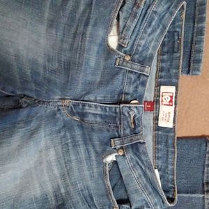 Lei low rise slim boot jeans